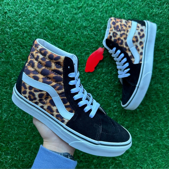 Vans Shoes - Vans Sk8 Hi Leopard Black / True White